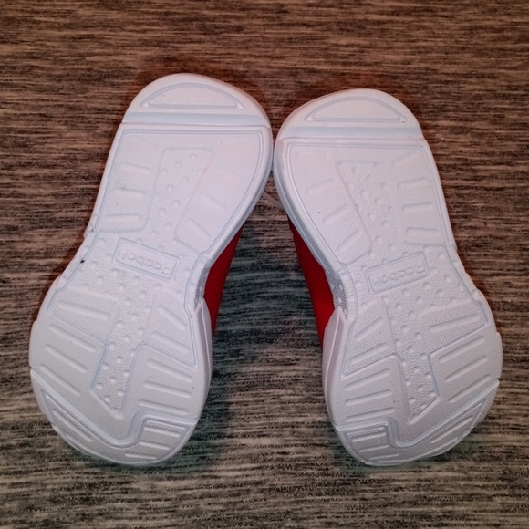🆕 Reebok | Kids Red Pull On Sock Liner Sneakers Size 8 - Picture 10 of 12